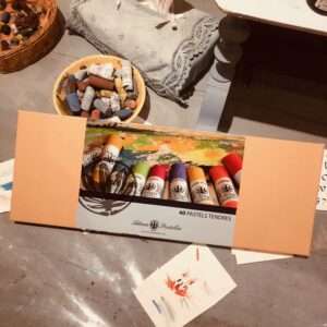 Couverture du coffret de 40 pastels secs et tendres de l'Artisan Pastellier